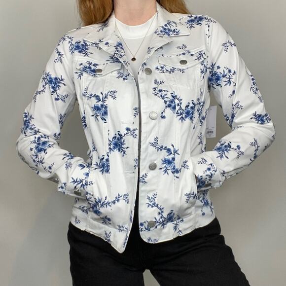 Croft & Barrow NWT Size XS Blue & White Floral Print Jean Jacket Coat - Picture 2 of 13